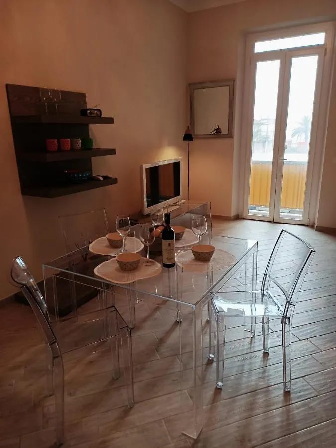 Appartamento Nido d'amore vista mare Bordighera