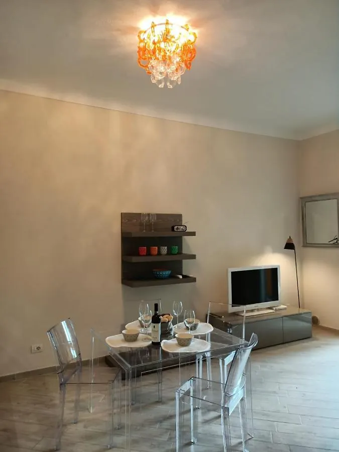 Appartamento Nido d'amore vista mare Bordighera Italia